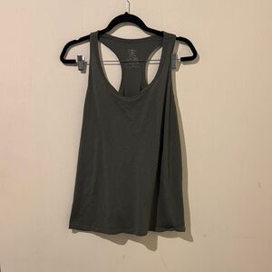 Women's Everyday Racerback Tank Top Size Medium